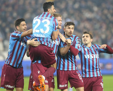 Trabzonspor'dan çətin qələbə