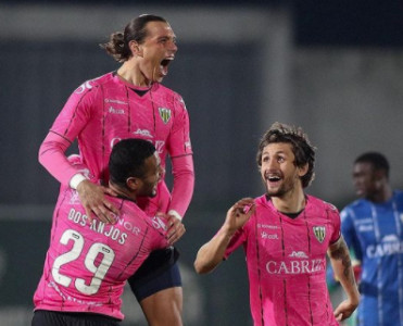 Dadaşov Tondela'nı yarımfinala çıxardı