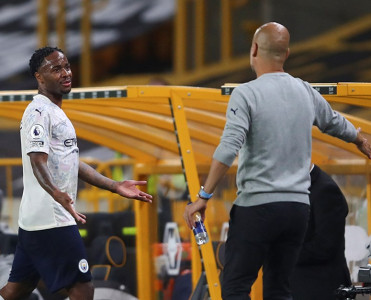 Qvardiola və Sterlinq ən yaxşı seçildi