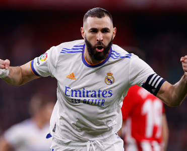 Benzema dördüncü dəfə ən yaxşı seçildi