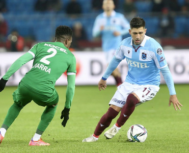 Fənərbaxça'dan qələbə, Trabzonspor xal itirdi