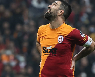 Utanmalıyıq. Utanıram ... - Arda Turan