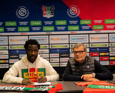 Mançester Siti'nin sabiq futbolçusu Niderland klubunda