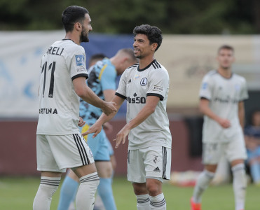 Emreli ilə birlikdə döyülən futbolçu da Legiya'nı tərk edir