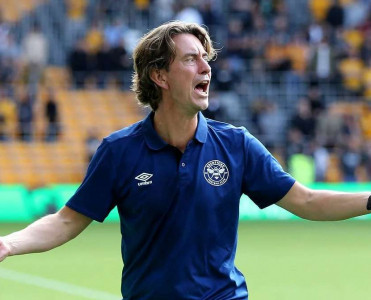 Premyer Liqa klubunun baş məşqçisi koronavirusa yoluxdu