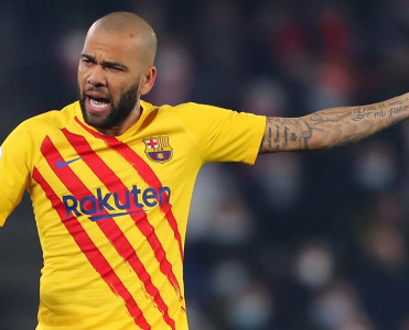 Sifariş ərizəsində yer almayan Alveş'dən açıqlama