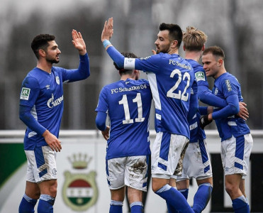 Dadaşov dubl etdi, komandası darmadağınla qalib gəldi