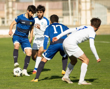 Qərb derbisi heç-heçə başa çatdı