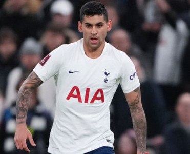 Tottenhem Romeronu birdəfəlik transfer etdi