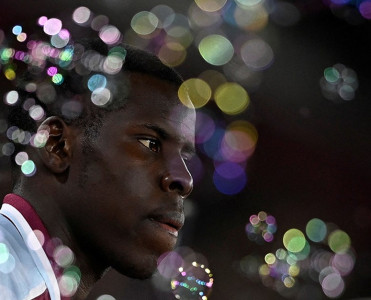 Pişiyə qarşı şiddətə göstərən futbolçuya daha bir zərbə