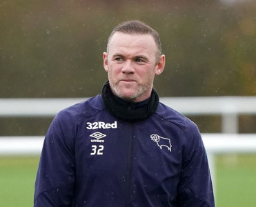 Runi: 40 futbolçuya ehtiyacımız var