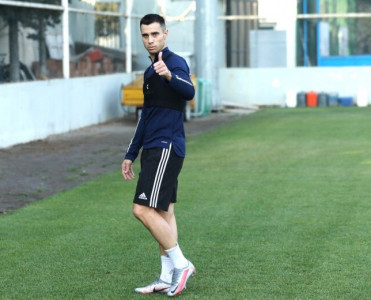 Xayme Romero qayıdır