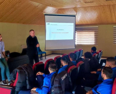 Frits Stuxilikdən Sabah üçün seminar