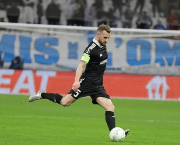 KL: Maksim Medvedevin birinci olmaq şansı