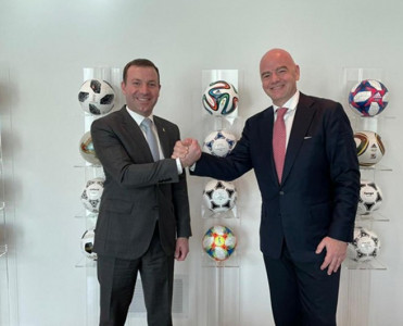 Elxan Məmmədov FIFA prezidenti ilə görüşüb