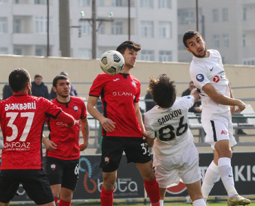 Qarabağ'dan qələbə, Neftçi Qələbə'yə uduzdu