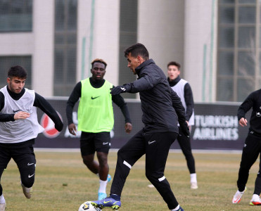 Neftçi Səbail'lə matçın hazırlığını başa vurdu