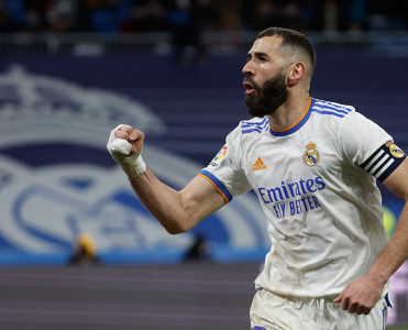 Benzema onların göstəricilərini təkrarladı