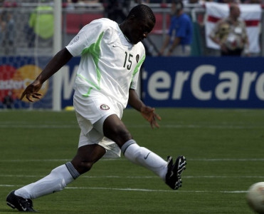 Millinin sabiq futbolçusu hoteldə yıxılaraq öldü