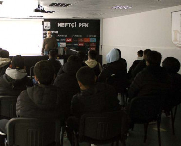 Neftçi'də danışılmış oyunlarla bağlı seminar keçirildi