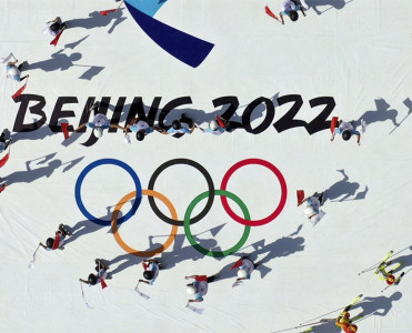 Pekin-2022: Çin medal sıralamasında əlçatmaz oldu