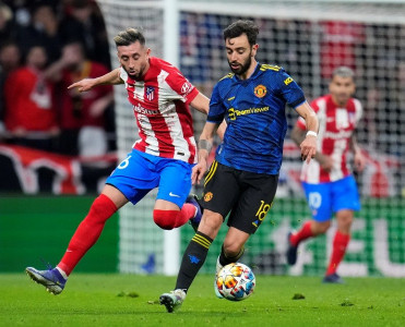 Mançester Yunayted'in futbolçusunda koronavirus aşkarlandı