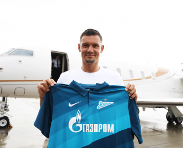 Lovrenin Zenit'lə müqaviləni pozmasını istəyirlər