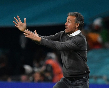 Milli komanda baş məşqçisi ilə müqaviləni uzadacaq