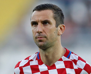 Srna, Ukraynadakı 100 uşağı ölkəsinə apardı