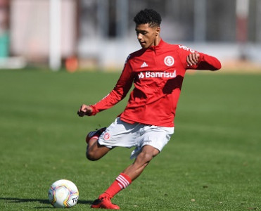 İspaniya nəhəngi braziliyalı futbolçu transfer etdi