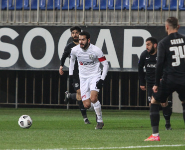 Çempionat oyunlarına elə də fanat gəlmir