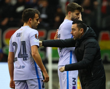 Barselona Ayntraxt'la heç-heçə etdi