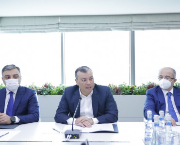 Sahil Babayev məşqçilərlə görüşdü