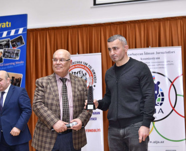 Qurban Qurbanova feyr-pley mükafatı təqdim edildi