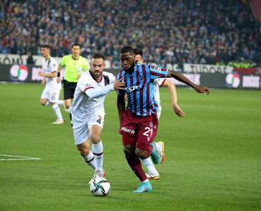 Lider Trabzonspor yenə xal itirdi