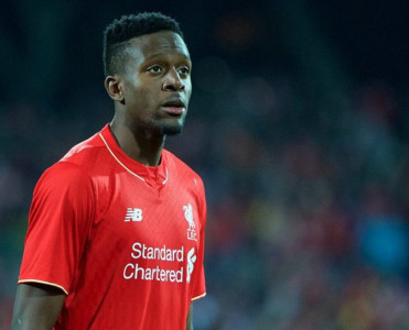 Liverpul'un futbolçusu Milan'a keçir