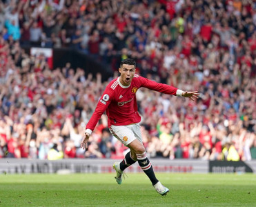 Arsenal'la Tottenhem uduzdu, Mançester Yunayted'dən qələbə