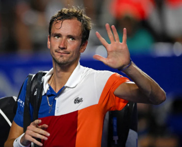 Məşhur rus tennisçi Uimbldon turnirindən kənarlaşdırıldı