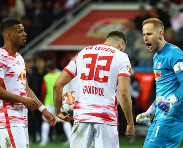 Frayburq'un finaldakı rəqibi bəlli oldu