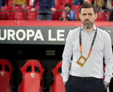 Emrelinin baş məşqçisi azarkeşlərə görə mətbuat konfransına qatılmadı