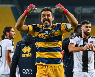 Buffon Qızıl Topu almadığına görə əsəbidir