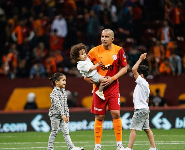 Qalatasaray'dan ayrılacaq ilk futbolçu bilindi