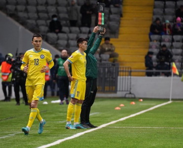 Qazaxıstanın daha bir futbolçusu millimizlə oyunu buraxacaq