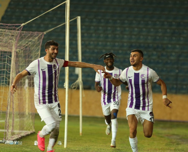 Azərbaycanlı futbolçu Türkiyə klubundan ayrıldı