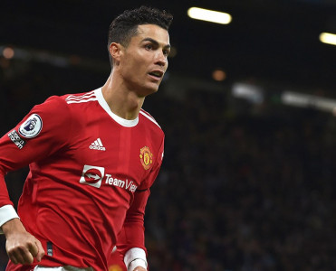 Ronaldo Premyer Liqanın rəmzi komandasına düşmədi