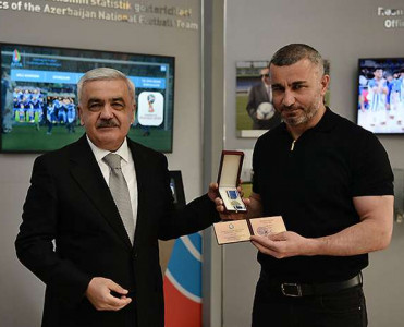 Qurban Qurbanova Şöhrət ordeni təqdim olundu