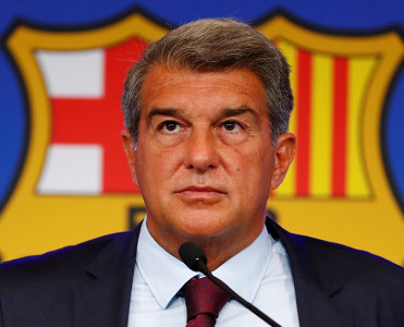 Barselona'nın prezidenti La Liqa rəhbərliyindən şikayətləndi