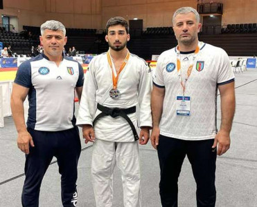 Vüsal Qələndərzadə Avropa Kubokunda 2-ci oldu