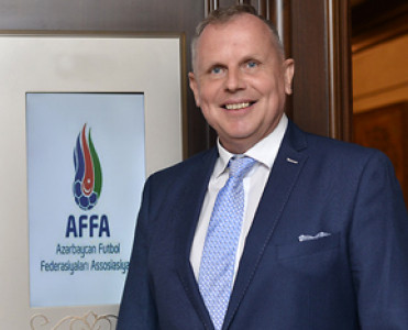 AFFA Frits Stuxliklə vidalaşdı