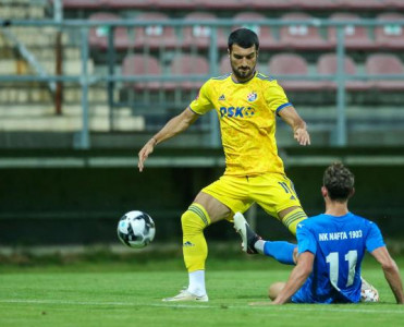 Daha çox şey gözləyirəm - Emreli